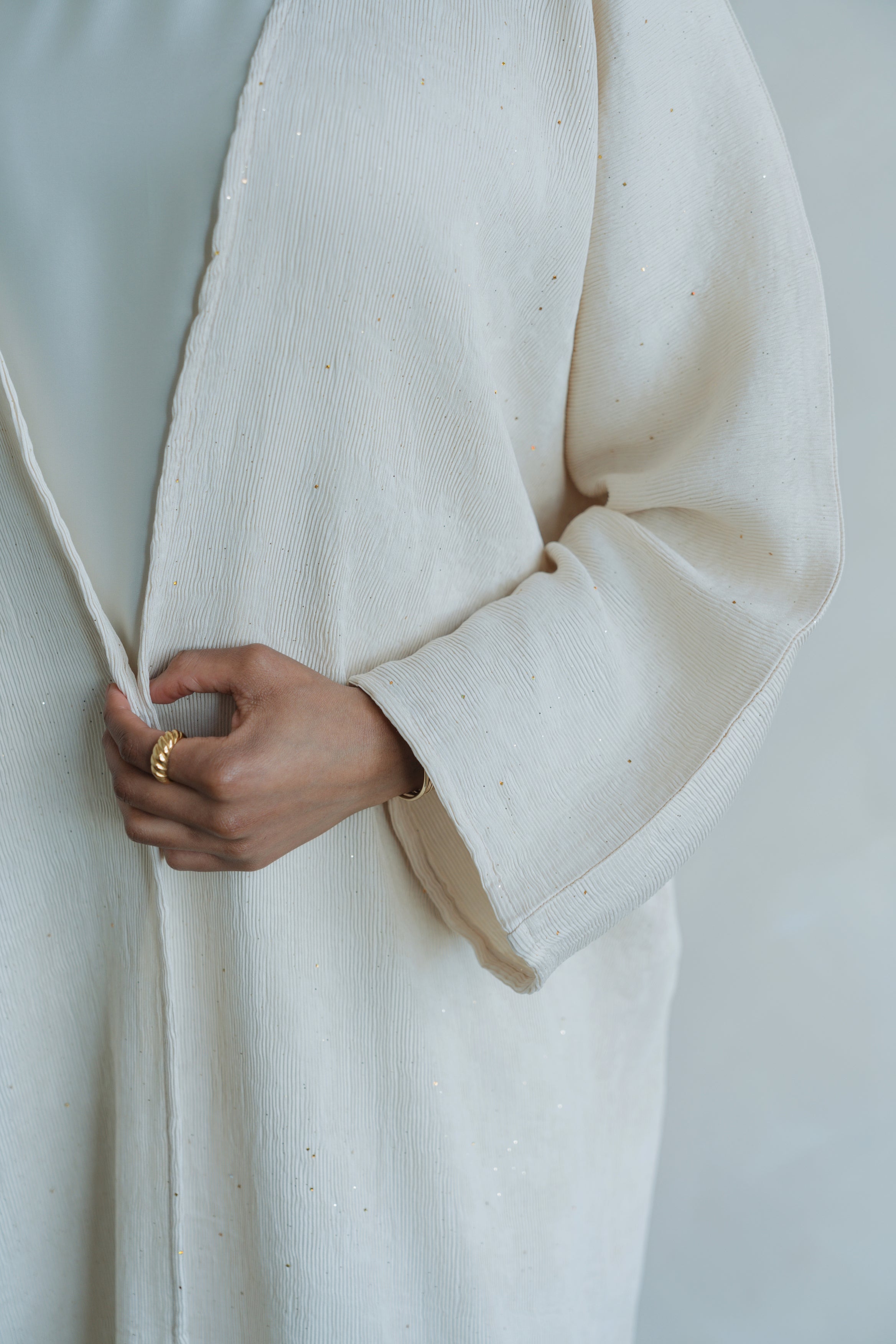 Shimmer Crinkle Open Abaya Set- Cream