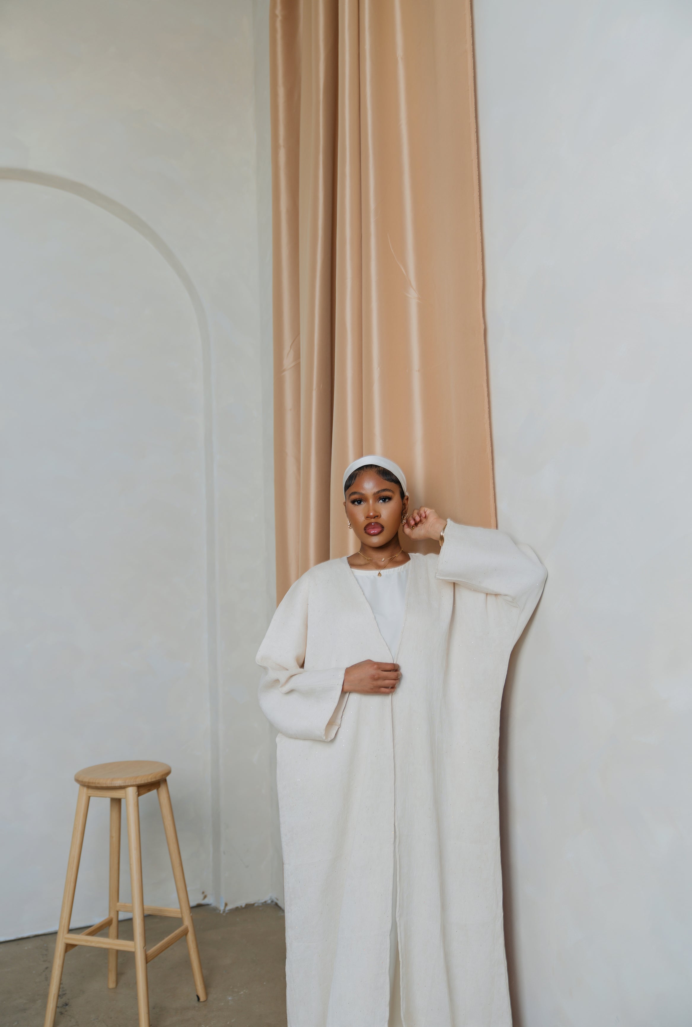 Shimmer Crinkle Open Abaya Set- Cream