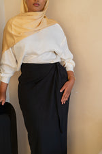 Load image into Gallery viewer, Black Linen Wrap Skirt
