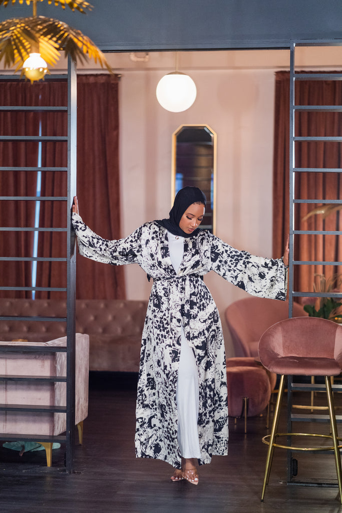Satin Paisley Print Open Abaya